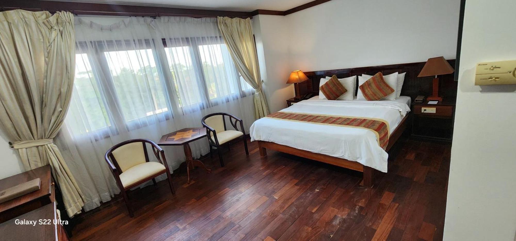Eg Paradise Angkor Villa Hotel シェムリアップ エクステリア 写真