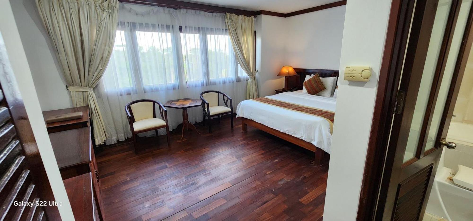 Eg Paradise Angkor Villa Hotel シェムリアップ エクステリア 写真